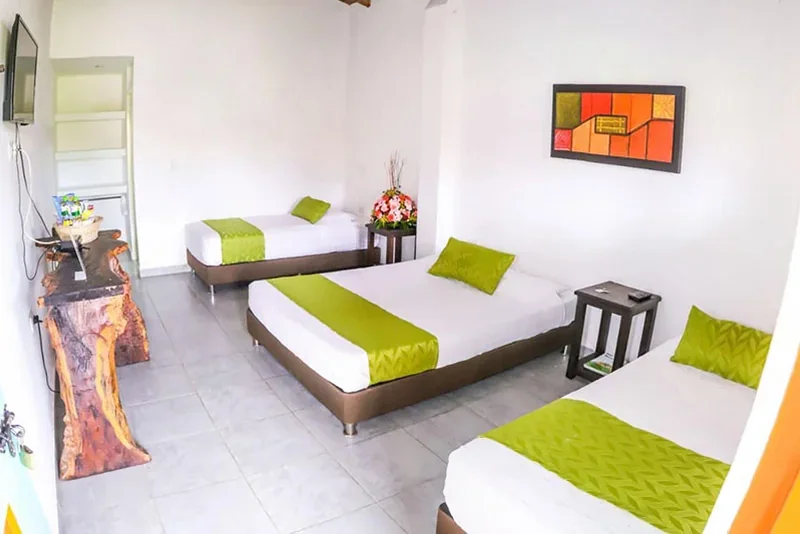 Habitación cuádruple del Hotel Parque Los Arrieros